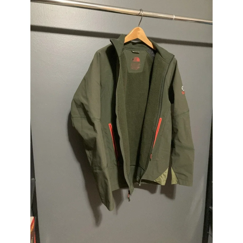 The North Face Summit Series Jacket Mens Medium Olive Green Winter Warm Outdoors